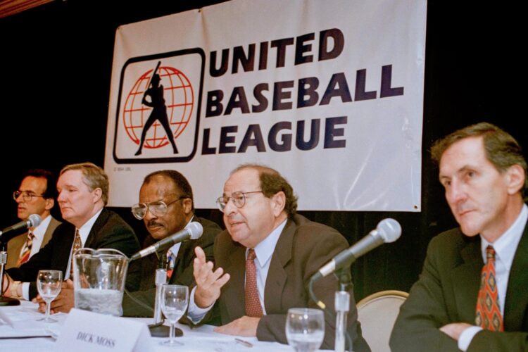 Dick Moss, the lawyer who won free agency for baseball players, dies at age 93